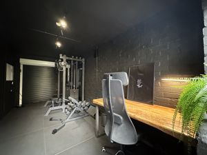 Photo 25- click for photo gallery